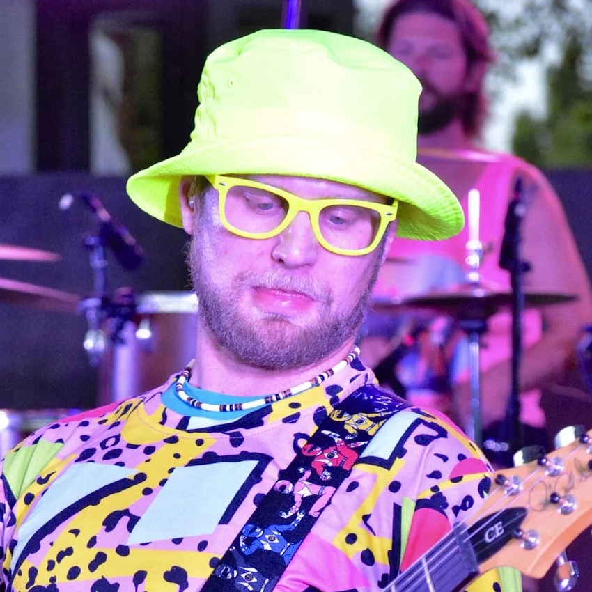 Scott — Guitar — Nothing But Nineties